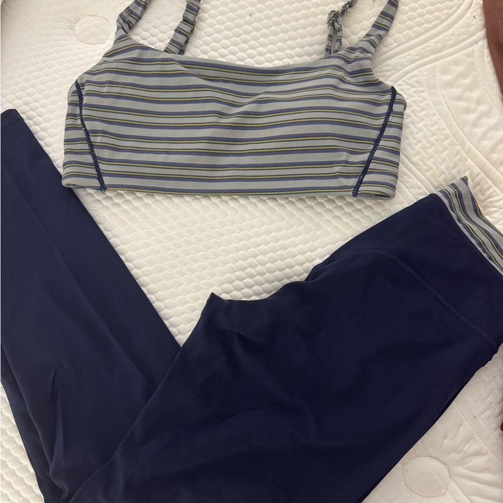 Vitality Cloud II Oxford stripe Top and Leggings Set- Medium